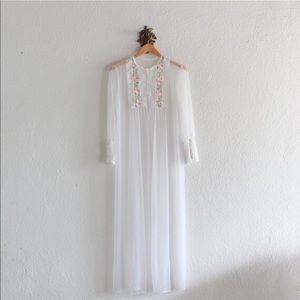 1950s Vintage White Floral Embroidered Duster